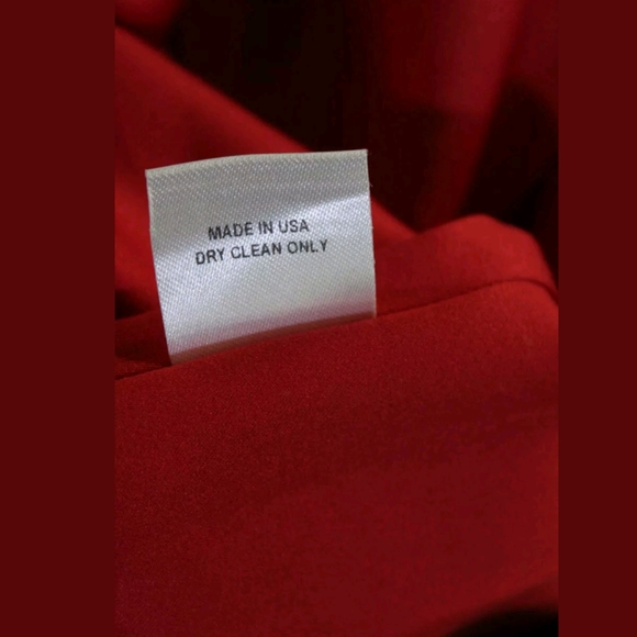 MASON STRAPLESS V NECK MINI PEPLUM DRESS RED 0 ZIP - Picture 6 of 7